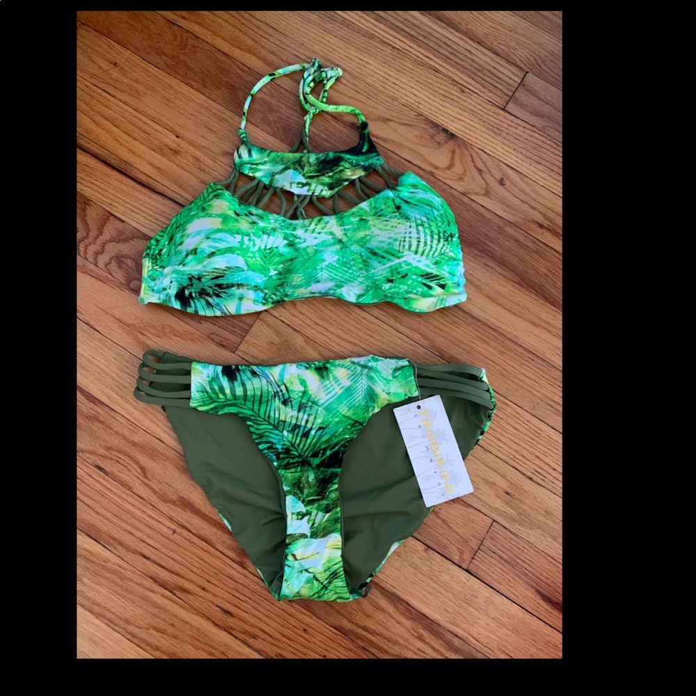 Tropical Green Bikini Set. Size L NWT